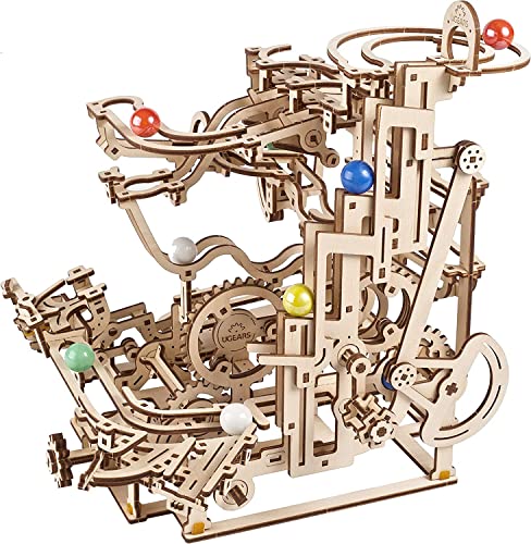 UGEARS DIY-Mechanische Holzkugelbahn - Marble Run 3D Holzpuzzle für Erwachsene - Holzmurmelbahn mit Etagenaufzug - Holzkugelbahn - Modellbausatz mit 10 bunten Murmeln - Modellbau Holz 3D Puzzle UGEARS DIY-Mechanische Holzkugelbahn - Marble Run 3D Holzpuzzle für Erwachsene - Holzmurmelbahn mit Etagenaufzug - Holzkugelbahn - Modellbausatz mit 10 bunten Murmeln - Modellbau Holz 3D Puzzle von UGEARS