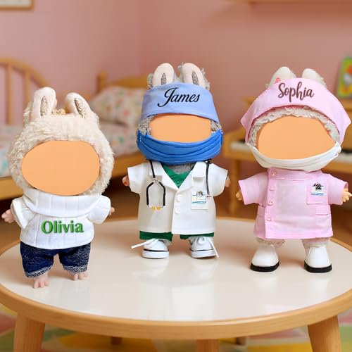 UIDMEN Personalisierte 17 cm Puppenkleidung (Keine Puppe), handgefertigtes Arzt-/Krankenschwester-Puppen-Outfit, süße Puppen-Outfit-Accessoires, individuell gestickter Name von UIDMEN