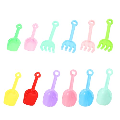 UKCOCO 12 Stück Teiliges Sandspielzeug mit Sandschaufeln und Schneeschaufeln Robustes Outdoor Strandspielzeug für Jungen und Mädchen für Sandkasten und Spielspaß Zufällige Farbe UKCOCO 12 Stück Teiliges Sandspielzeug mit Sandschaufeln und Schneeschaufeln Robustes Outdoor Strandspielzeug für Jungen und Mädchen für Sandkasten und Spielspaß Zufällige Farbe von UKCOCO
