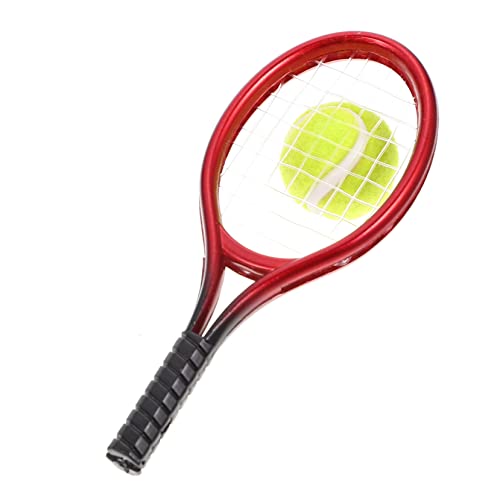 UKCOCO 1Satz Tennisschläger mit Ball für Puppenhaus Dekoration Mini Tennis Accessoires aus Langlebigem für Kreative Mini Szenen und UKCOCO 1Satz Tennisschläger mit Ball für Puppenhaus Dekoration Mini Tennis Accessoires aus Langlebigem für Kreative Mini Szenen und von UKCOCO