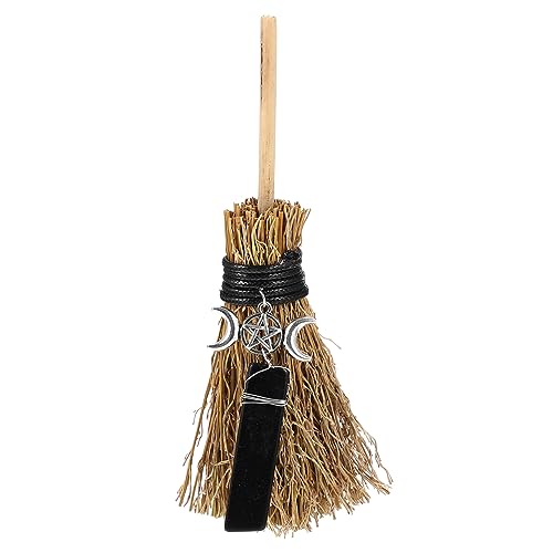 UKCOCO Handgefertigter Hexenbesen Anhänger aus Hochwertigem Material Miniaturbesenmodell für Kreative DIY Projekte Hänge oder Gartenornament Einzigartiges UKCOCO Handgefertigter Hexenbesen Anhänger aus Hochwertigem Material Miniaturbesenmodell für Kreative DIY Projekte Hänge oder Gartenornament Einzigartiges von UKCOCO