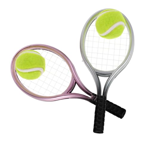 UPKOCH 2 Sätze Mini Tennis Set Miniatur Tennisschläger Ball Set Kleine Sportaccessoires für Puppenstuben Tragbares Tennis für Kreatives UPKOCH 2 Sätze Mini Tennis Set Miniatur Tennisschläger Ball Set Kleine Sportaccessoires für Puppenstuben Tragbares Tennis für Kreatives von UPKOCH