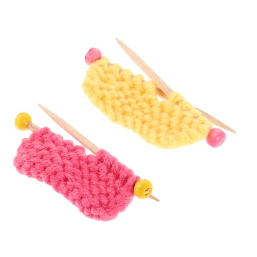 UPKOCH 2 Stück Strickpullover - Modell Handgefertigter Strickstab Aus Wolle Miniaturen - puppenhauszubehör Kleine Mütze Kleine Wintermützen Zum Basteln Kleine Strickmützen Zum Basteln Garn von UPKOCH