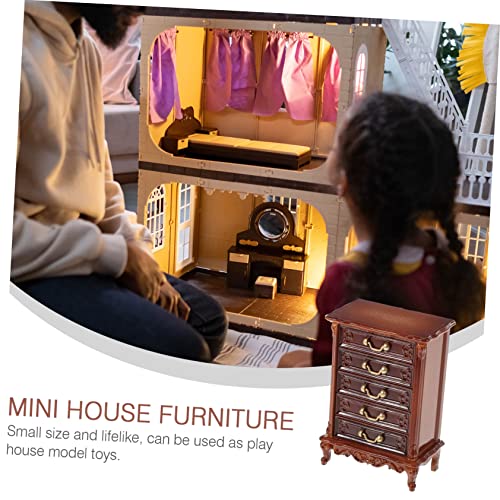 UPKOCH Miniatur Holzschrank Puppenhaus Zubehör Kleines Braunes Möbelstück für Realistisches Miniaturmöbel Dekoratives Aufbewahrungsregal für Puppenhaus und Landschaftsmodell UPKOCH Miniatur Holzschrank Puppenhaus Zubehör Kleines Braunes Möbelstück für Realistisches Miniaturmöbel Dekoratives Aufbewahrungsregal für Puppenhaus und Landschaftsmodell von UPKOCH