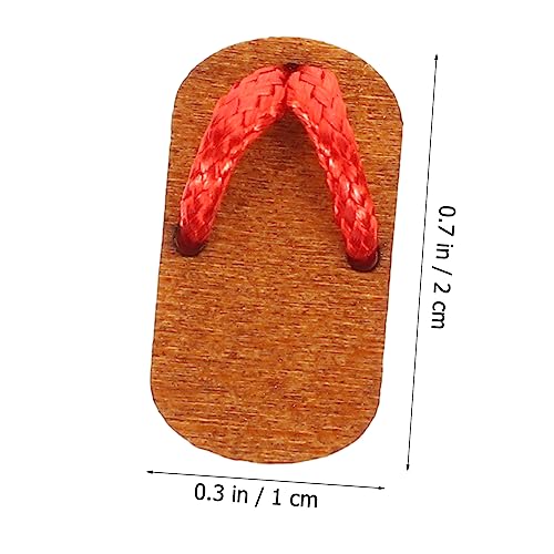 UPKOCH Miniatur Holzschuhe für Puppenhaus Leichte Kompakte Clogs aus Holz Realistisches Design als DIY Bastelbedarf Puppenzubehör und Mikro Landschaftsdeko Geeignet für Puppen und von UPKOCH