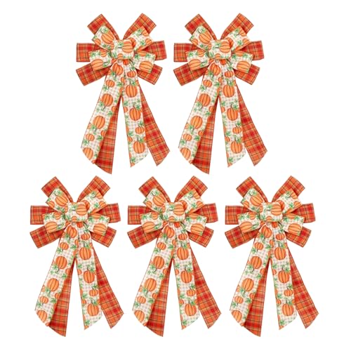 Elegantes Kürbis-Thema, elegante Erntezeit, karierter Knoten und Kürbisse Elegantes Kürbis-Thema, elegante Erntezeit, karierter Knoten und Kürbisse von Uitndvyte