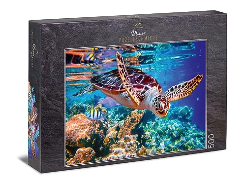 Ulmer Puzzleschmiede - Puzzle „Meeresschildkröte“ - Klassisches 500 Teile Puzzle aus dem Meer – Puzzlemotiv der schwimmenden Schildkröte als leuchtende Unterwasser-Aufnahme in der Südsee von Ulmer Puzzleschmiede