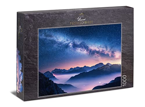 Ulmer Puzzleschmiede - Puzzle „Milchstraße“ - Klassisches 1000 Teile Weltraum-Puzzle - Fantasievoller Blick ins Universum über dem Nebel und dem Nacht-Himmel in den Bergen - Puzzle Made in Germany von Ulmer Puzzleschmiede