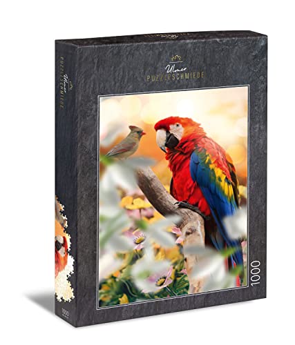 Ulmer Puzzleschmiede - Puzzle „Papagei“ - Klassisches 1000 Teile Puzzle – Farbenfrohes Tierpuzzle, raffiniert gestaltet mit dem kleinen Vogel als Kontrast in Farbe und Größe zum bunten Papagei von Ulmer Puzzleschmiede