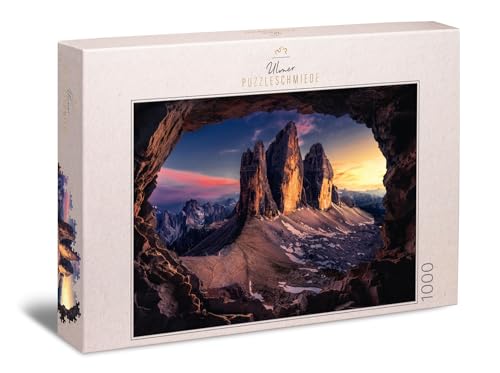 Ulmer Puzzleschmiede - Puzzle „DREI Zinnen“ - Klassisches 1000 Teile Alpen-Puzzle – Das Panorama der berühmten Berge in Südtirol, Italien - beeindruckende Landschaft in der letzten Abendsonne von Ulmer Puzzleschmiede
