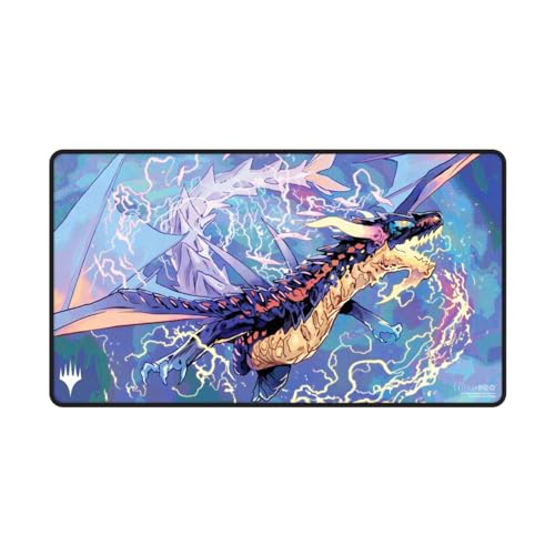Ultra PRO - Tarkir Dragonstorm Neriv, The Storm Front Black Stitched Playmat for Magic: The Gathering | Gaming Table Mat, Card Game Accessory, TCG Playmat, Tabletop Gaming Mat Ultra PRO - Tarkir Dragonstorm Neriv, The Storm Front Black Stitched Playmat for Magic: The Gathering | Gaming Table Mat, Card Game Accessory, TCG Playmat, Tabletop Gaming Mat von Ultra Pro
