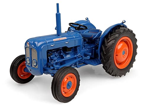 Universal Hobbies - Fordson Dexta-1960, UH6270, Blau von Universal Hobbies