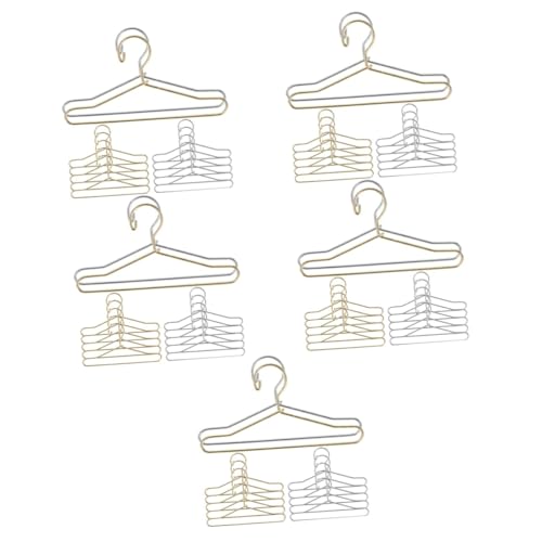 VICASKY 100 Stck. Teiliges Mini Kleiderbügel für Puppenhaus Langlebig Gold und Silberfarben zur Aufbewahrung und Präsentation von Puppenkleidung im Miniaturmaßstab VICASKY 100 Stck. Teiliges Mini Kleiderbügel für Puppenhaus Langlebig Gold und Silberfarben zur Aufbewahrung und Präsentation von Puppenkleidung im Miniaturmaßstab von VICASKY