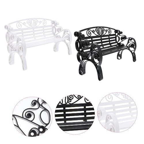 VICASKY 2 Stück Mini Puppenhaus Möbel Miniatur Parkbänke Realistisches Modell Dekoratives Dollhouse Accessory für DIY Szenen und Puppenhaus Einrichtung Schwarz und Weiß von VICASKY
