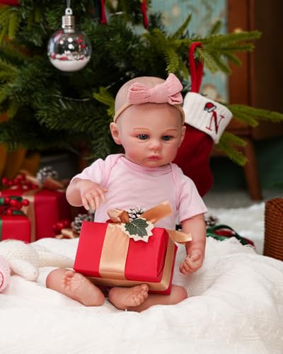 VacosHeart 22-Zoll-Reborn-Babypuppe/Mit einem niedlichen rosa Schleifenhaarband und einem weichen rosa Kniebundoverall/Große Blaue Augen/Echt wirkendes Vinylmaterial mit Falten an den Gelenken VacosHeart 22-Zoll-Reborn-Babypuppe/Mit einem niedlichen rosa Schleifenhaarband und einem weichen rosa Kniebundoverall/Große Blaue Augen/Echt wirkendes Vinylmaterial mit Falten an den Gelenken von VacosHeart