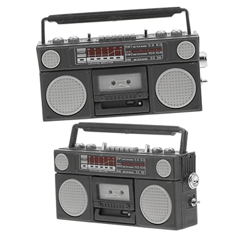 Vaguelly 2 Stück Miniatur Radio Modelle Retro Radio Figuren Vintage Stil Puppenhaus Dekoration für Kreative Bastelprojekte Vaguelly 2 Stück Miniatur Radio Modelle Retro Radio Figuren Vintage Stil Puppenhaus Dekoration für Kreative Bastelprojekte von Vaguelly