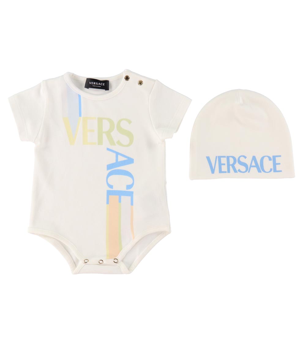 Versace Geschenkbox - Mütze/Body k/ä - Weiß/Hellblau m. Logo - Versace - 3-6 mt - Body K/Ä von Versace