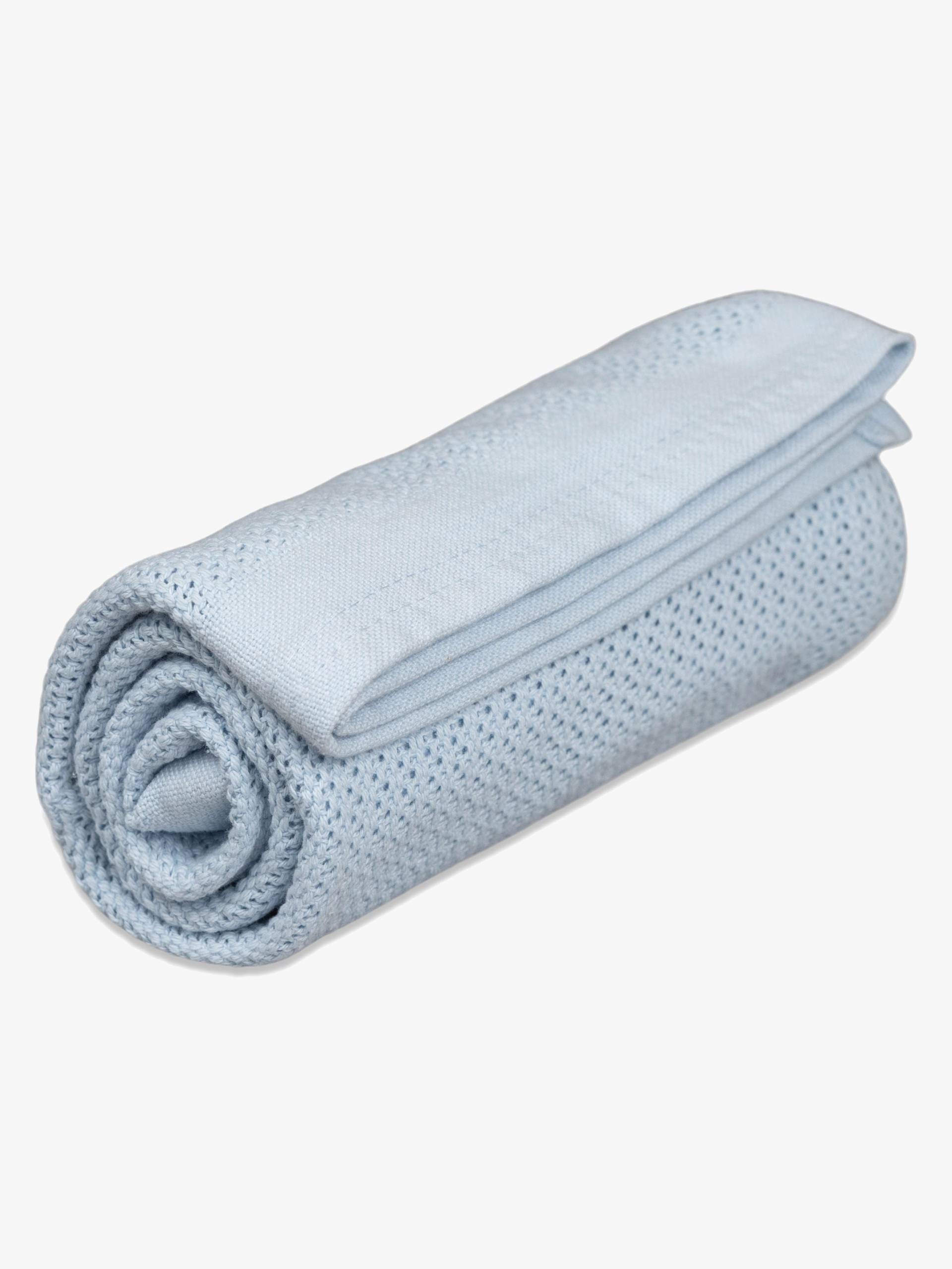 Vinter & Bloom Soft Grid Lochmusterdecke, True Blue Vinter & Bloom Soft Grid Lochmusterdecke, True Blue von Vinter & Bloom