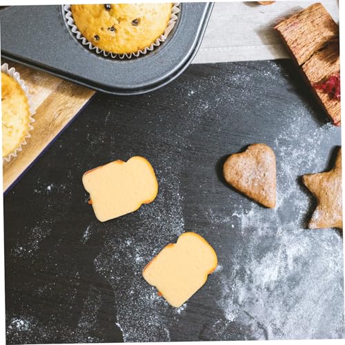 WEKAMOS 10 Stück Teiliges Künstliche Toastscheiben aus Hochwertigem Material Realistische Simulation Detailgetreu für Küchendekoration Party Food Props Dessert Food Toy WEKAMOS 10 Stück Teiliges Künstliche Toastscheiben aus Hochwertigem Material Realistische Simulation Detailgetreu für Küchendekoration Party Food Props Dessert Food Toy von WEKAMOS