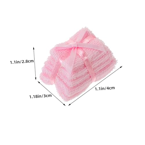 WEKAMOS 2 Stück Teiliges Miniatur-Dollhouse-Handtuch-Set Stabile Mini-Badezimmer-tücher in Weiß und Rosa Realistische Puppenhaus-Accessoires für Kreative Spielszenen und Dekorative WEKAMOS 2 Stück Teiliges Miniatur-Dollhouse-Handtuch-Set Stabile Mini-Badezimmer-tücher in Weiß und Rosa Realistische Puppenhaus-Accessoires für Kreative Spielszenen und Dekorative von WEKAMOS