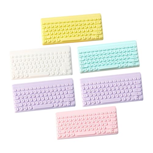 WEKAMOS 6Stücke Tastatur Anhänger DIY Zubehör für Schlüsselanhänger Puppenhaus Dekoration Bastelprojekte Langlebiges Harzmaterial Farbenfroh und Vielseitig Verwendbar WEKAMOS 6Stücke Tastatur Anhänger DIY Zubehör für Schlüsselanhänger Puppenhaus Dekoration Bastelprojekte Langlebiges Harzmaterial Farbenfroh und Vielseitig Verwendbar von WEKAMOS