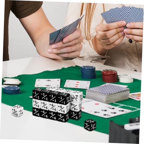 WHAMVOX 24 Stück Additionswürfel aus Acryl Schwarz und Weiß Robuste Spielwürfel für Brettspiele und Party Kompakte Plus Minus Würfel für Mathe Lernen und Unterhaltung von WHAMVOX