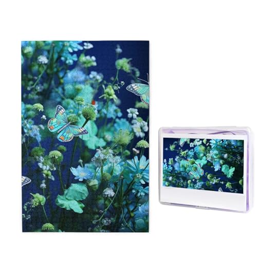 1000-teiliges Puzzle für Erwachsene, herausfordernde Holzpuzzles, personalisierbar, grüner Schmetterling und blaue Blumen, Bilderpuzzle für Spielabende, Familien-Holzpuzzles, fertige Größe 74,9 x 50 1000-teiliges Puzzle für Erwachsene, herausfordernde Holzpuzzles, personalisierbar, grüner Schmetterling und blaue Blumen, Bilderpuzzle für Spielabende, Familien-Holzpuzzles, fertige Größe 74,9 x 50 von WLKSNBVD