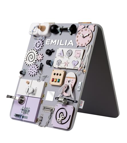WOOBIBOO Personalisierte Montessori Busy Board Play - Stehen Activity Board aus Holz für Kinder ab 1 Jahr, Lernspielzeug zur Förderung der Motorik und Kreativität, ideales Activity Spiel für Zuhause von WOOBIBOO