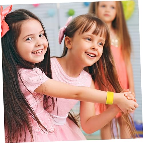 WOONEKY 10 Stück Teiliges Silikon Slap Armband für Jungen Mädchen Elastisch Hautfreundlich Hitzebeständig Flexibles Partyzubehör in Gelb für Geburtstags und Kinderfeste von WOONEKY