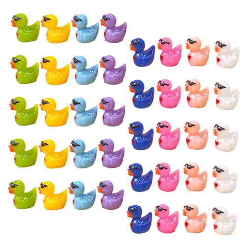 WOONEKY 40 Stück Teiliges Miniatur Enten aus Langlebigem Resin mit Sonnenbrillen Bunte Mini Ornamente für Mikro Landschaften Puppenhäuser Aquarien und Tischdekorationen WOONEKY 40 Stück Teiliges Miniatur Enten aus Langlebigem Resin mit Sonnenbrillen Bunte Mini Ornamente für Mikro Landschaften Puppenhäuser Aquarien und Tischdekorationen von WOONEKY