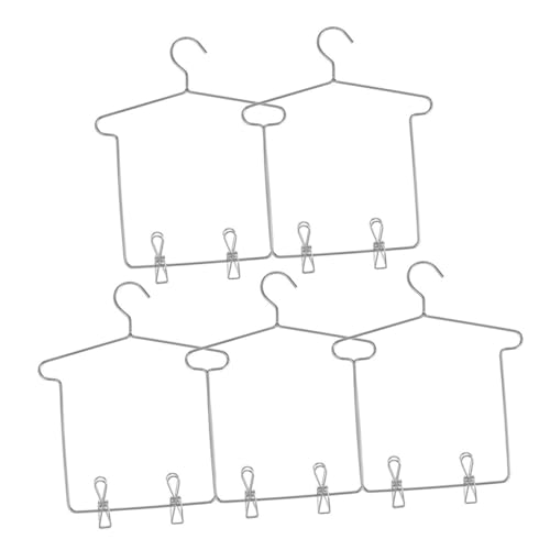 WOONEKY 5 Sätze Miniatur Kleiderbügel für Puppen mit Clips Kleiderständer für Puppenkleidung und Outfits Möbelzubehör für Puppenhaus Silber WOONEKY 5 Sätze Miniatur Kleiderbügel für Puppen mit Clips Kleiderständer für Puppenkleidung und Outfits Möbelzubehör für Puppenhaus Silber von WOONEKY