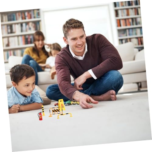 WOONEKY Miniatur Verkehrszeichen Spielset mit Stabilen Kunststoff Absperrungen und Straßenschildern für Sandkasten Klassenzimmer und Kreative Verkehrserziehung bei Kindern WOONEKY Miniatur Verkehrszeichen Spielset mit Stabilen Kunststoff Absperrungen und Straßenschildern für Sandkasten Klassenzimmer und Kreative Verkehrserziehung bei Kindern von WOONEKY