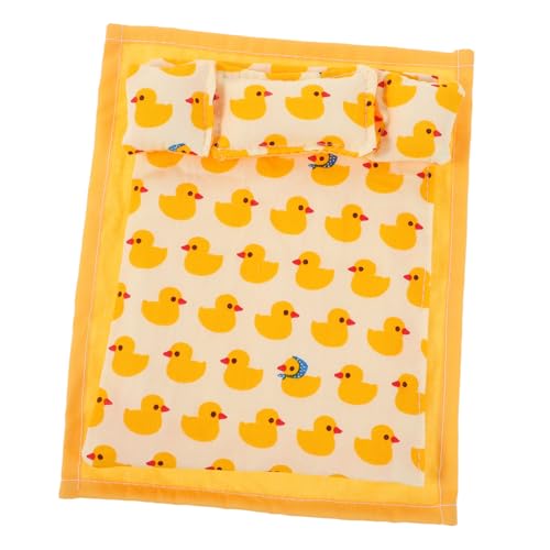 WOONEKY Puppenhaus Bettwäsche Miniatur Entenmotiv Kissen Bettdecke und Wiederverwendbares Bettlaken Schlafzimmer Zubehör für Puppenhaus Langlebig für Rollenspiele WOONEKY Puppenhaus Bettwäsche Miniatur Entenmotiv Kissen Bettdecke und Wiederverwendbares Bettlaken Schlafzimmer Zubehör für Puppenhaus Langlebig für Rollenspiele von WOONEKY