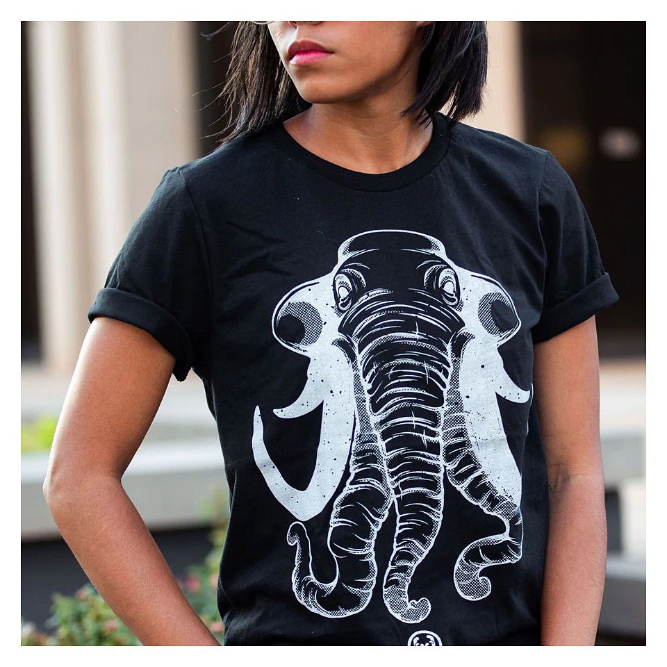 Walrus Audio Ages XL T-Shirt Walrus Audio Ages XL T-Shirt von Walrus Audio