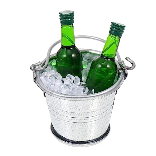 Warmhm 1Satz Dekoratives Set für Bierbar Eimer mit Kleinen Bierflaschen und Eiswürfeln für Puppenhaus Dekoration Realistische Modelle für Kreatives Layout und Szenendekor Warmhm 1Satz Dekoratives Set für Bierbar Eimer mit Kleinen Bierflaschen und Eiswürfeln für Puppenhaus Dekoration Realistische Modelle für Kreatives Layout und Szenendekor von Warmhm