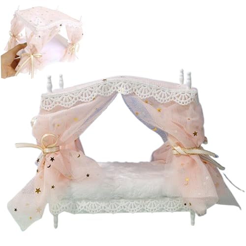 Puppenbett, Puppenhausbett für Prinzessin 1:12 Skala Simulierte Puppe mit Vorhang & Krawatte DIY Friendly Decorative für Dollhouse -Enthusiasten, Style 2 von Weduspaty