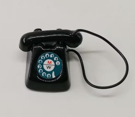 Schwarz 1/12 Miniatur Telefon Puppenhaus Dekoration Zubehör Dekor Dekorationen Schwarz 1/12 Miniatur Telefon Puppenhaus Dekoration Zubehör Dekor Dekorationen von Wentoenapp