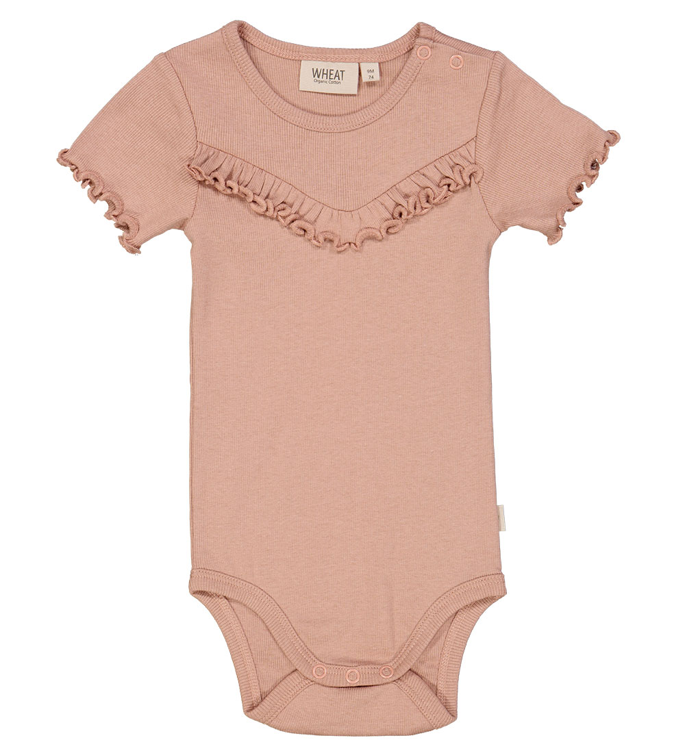 Wheat Body k/ä - Rib - Rose Down m. Rüsche - Wheat - 68 - Body K/Ä Wheat Body k/ä - Rib - Rose Down m. Rüsche - Wheat - 68 - Body K/Ä von Wheat
