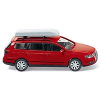 WIKING 006503 1:87 VW Passat Variant mit Dachbox rot von Wiking