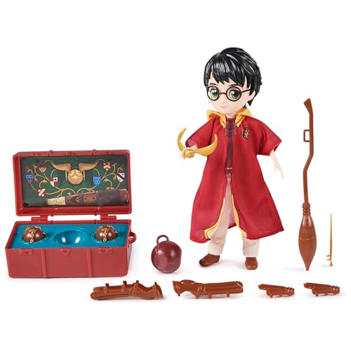 Wizarding World Harry Potter 20,3 cm Harry Potter Quidditch Puppe Geschenkset mit Robe und 9 Puppenzubehör, 11 Teile, Kinderspielzeug ab 6 Jahren von Wizarding World