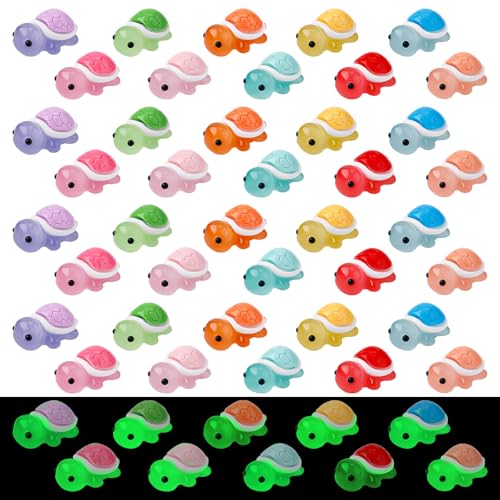 50stk Leuchtende Mini-Schildkröten, 10 Farben Miniatur-Schildkröte aus Kunstharz im Dunkeln Leuchtende Kleine Schildkröte für Garten Mikrolandschaft Meerestier-Thema Party-Dekoration Gastgeschenk 50stk Leuchtende Mini-Schildkröten, 10 Farben Miniatur-Schildkröte aus Kunstharz im Dunkeln Leuchtende Kleine Schildkröte für Garten Mikrolandschaft Meerestier-Thema Party-Dekoration Gastgeschenk von XIHIRCD
