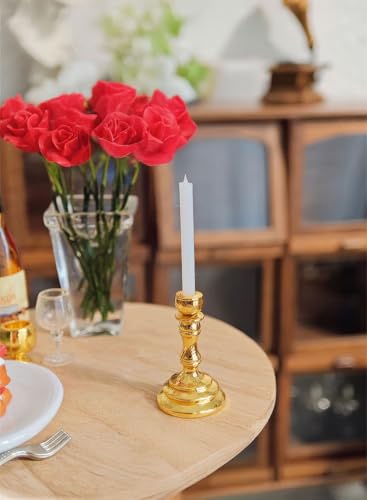 Miniatur-Kerzenhalter (2 Stück): 1/12 Maßstab Metall Kerzenständer für Puppenhaus Dekor (Gold) von XRI XURUOYI