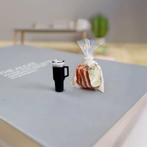 Miniatur Trinkbecher & Toast Set, Realistische Puppenhaus Miniaturen, Mini Tumbler mit abnehmbarem Deckel & Strohhalm, 1/12 Maßstab Essen für Puppenhaus Dekor (Schwarz) von XRI XURUOYI