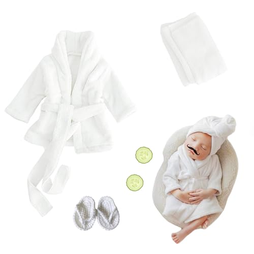 Xanewza 6 Stück Neugeborenen Fotografie Requisiten, Baby Weiß Fotoshooting Kostüme, Bademäntel Badetuch Outfit mit Hausschuhe Gurke Foto Requisiten für Kleinkind Jungen Mädchen (0-6 Monate) von Xanewza