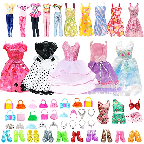 42 Stück Kleidung und Accessoires für Barbie-Puppen, 7 Röcke + 2 Sets mit kurzen Ärmeln + 1 Badeanzug + 6 Kronen + 6 Halsbänder + 10 Taschen + 10 Paar Schuhe für 11,5 Zoll / 30 cm von Xerteam