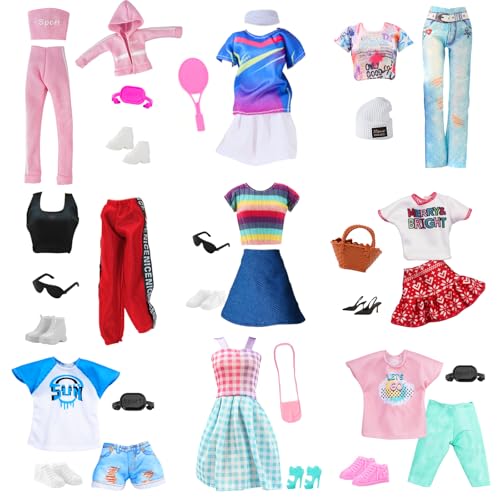 22 Stück Puppen Kleidung und Zubehör, Kompatibel mit Barbie 11,5 Zoll Puppen, Sportlicher Stil mit 1 Rosa Sport Set 1 Tennis Kleid Set 3 Hose 1 Kleid 5 Tops 3 Zubehör 2 Hüte 4 Taschen 5 Schuhe von Xerteam