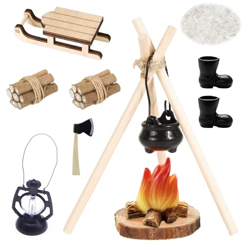 15 Stück Miniatur Wichtel Zubehör, Miniatur Puppenhaus Wichtel Zubehör, Wichtel Outdoor Camping Zubehör mit Schlitten Bündeln Brennholz Stöcken Hängeofen Seil Kunststoff Lagerfeuer Stiefel Tragelampe von Xerteam
