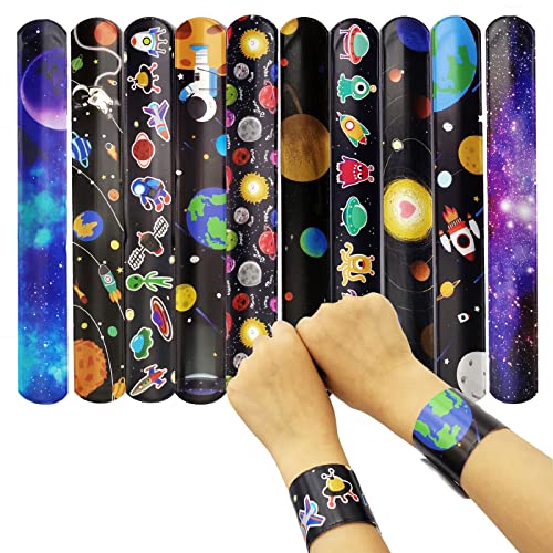 20 Stück Schnapparmband Kinder Weltraumplaneten,Slap Bracelet Armband Schnapparmbänder Perfekte Mitgebsel für Kindergeburtstag Gastgeschenke Partytütenfüller,Klatscharmband Spielzeug Party Bag Fillers 20 Stück Schnapparmband Kinder Weltraumplaneten,Slap Bracelet Armband Schnapparmbänder Perfekte Mitgebsel für Kindergeburtstag Gastgeschenke Partytütenfüller,Klatscharmband Spielzeug Party Bag Fillers von YAAVAAW