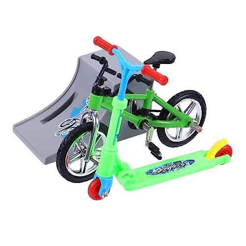 YARNOW 1Satz Mini Fingerspielzeug Tragbares Fingerbike mit Rampe und Faltbarem Scooter Freizeit Schreibtisch für Fingerkoordination und Stressabbau für Erwachsene von YARNOW