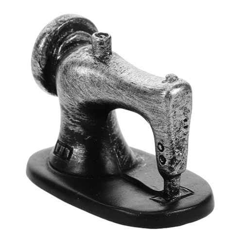YARNOW Mikrolandschaft Haushaltsgeräte Vintage Möbel Mini Nähen Miniatur Puppenhauszubehör Nähmaschinen Realistisches Nähmaschinenspielzeug Handnähgerät Schwarzes Harz YARNOW Mikrolandschaft Haushaltsgeräte Vintage Möbel Mini Nähen Miniatur Puppenhauszubehör Nähmaschinen Realistisches Nähmaschinenspielzeug Handnähgerät Schwarzes Harz von YARNOW